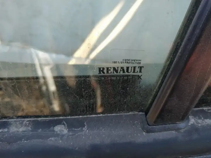 Renault Scenic I (1996 - 2003) Форточка двери — фото 2
