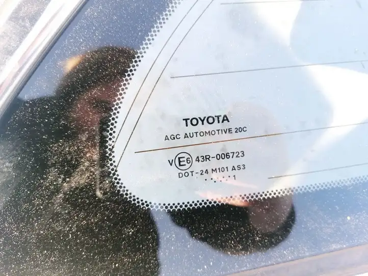Toyota Avensis T270 (2009 - 2012) Заднее боковое стекло — фото 2