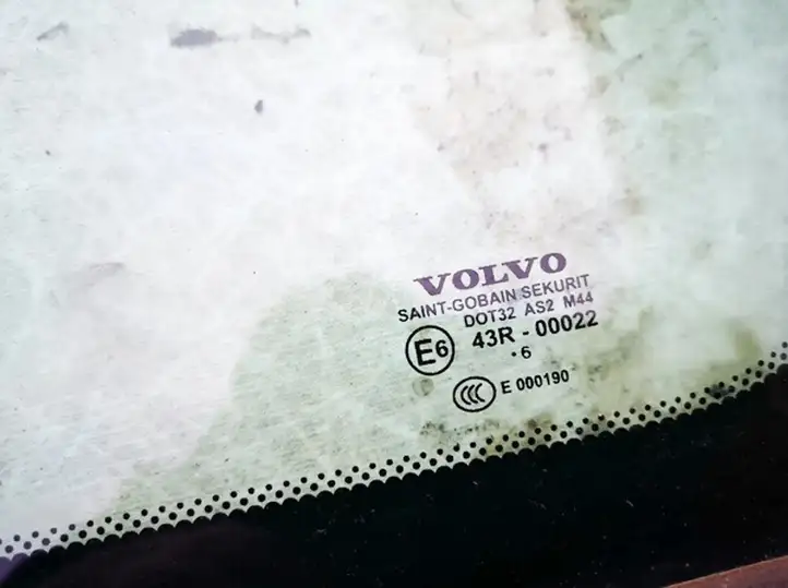Volvo V50 (2004 - 2008) Заднее боковое стекло — фото 2
