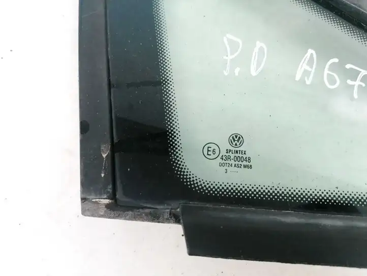 Volkswagen Touran I (2003 - 2010) Треугольное стекло кузова — фото 2