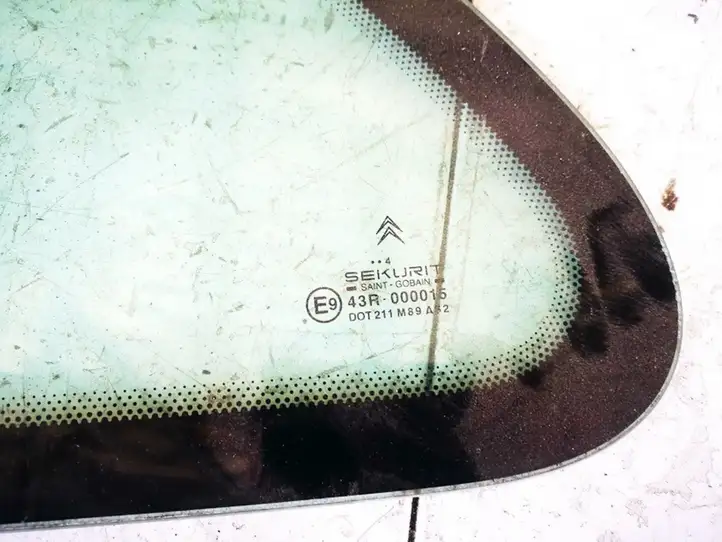 Citroen Xsara Picasso (1999 - 2012) Заднее боковое стекло — фото 2