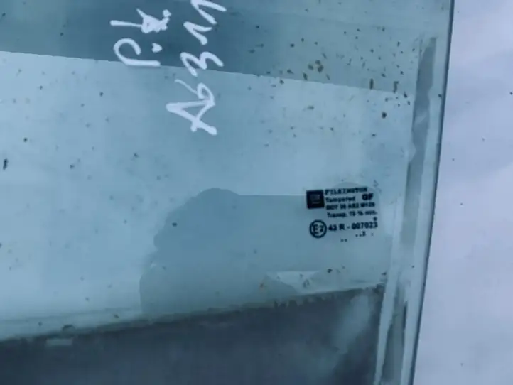 Opel Zafira (1999 - 2003)   Основное стекло передних дверей (четырехдверного автомобиля)