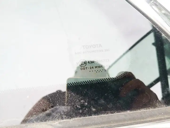 Toyota Avensis T270 (2009 - 2012) Заднее боковое стекло — фото 2