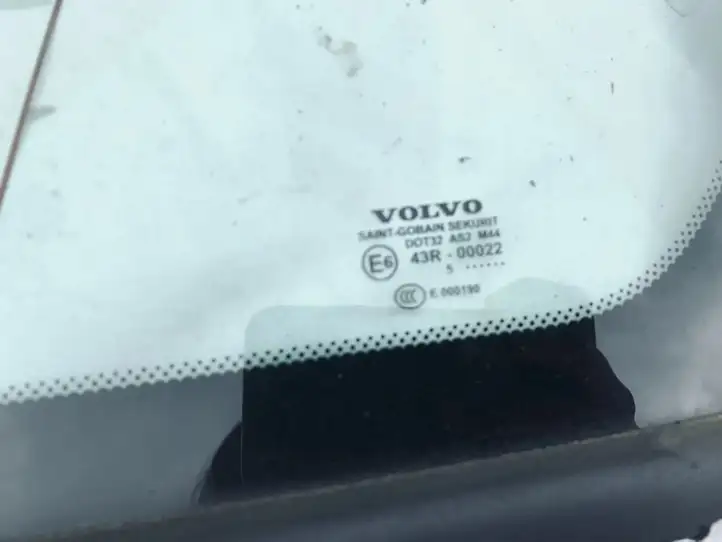 Volvo V50 (2004 - 2008) Заднее боковое стекло — фото 3