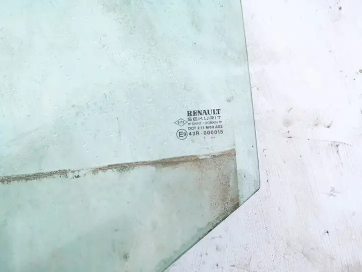 Renault Clio II (2001 - 2005) Стекло задней двери — фото 2