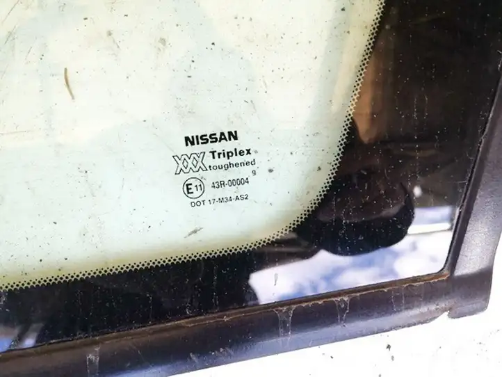 Nissan Primera (2000 - 2001) Заднее боковое стекло — фото 2