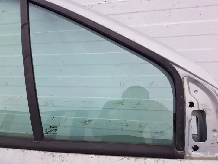 Renault Scenic I (1996 - 2003) Форточка двери — фото 3