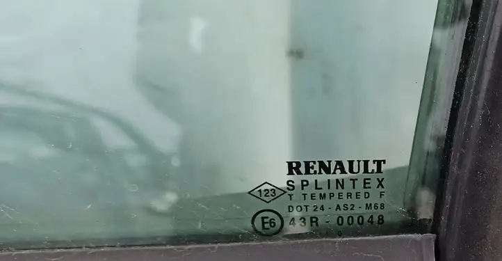 Renault Scenic I (1996 - 2003) Pilka Стекло задней двери — фото 2