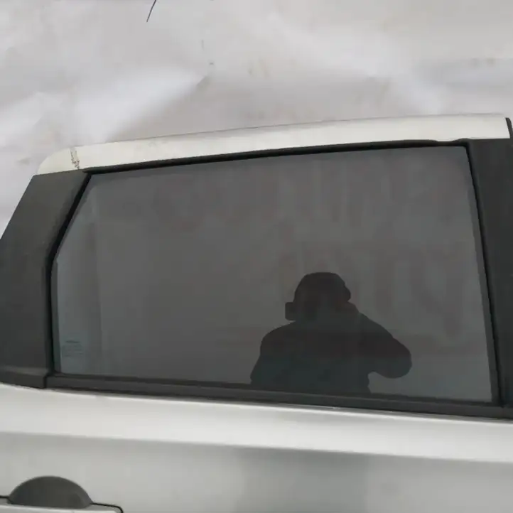 Nissan Qashqai (2006 - 2010) Стекло задней двери — фото 1