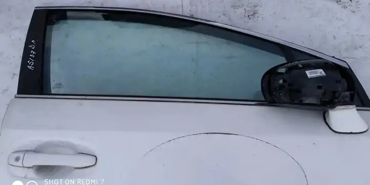 Toyota Avensis T270 (2009 - 2012) balta Стекло передней двери — фото 1
