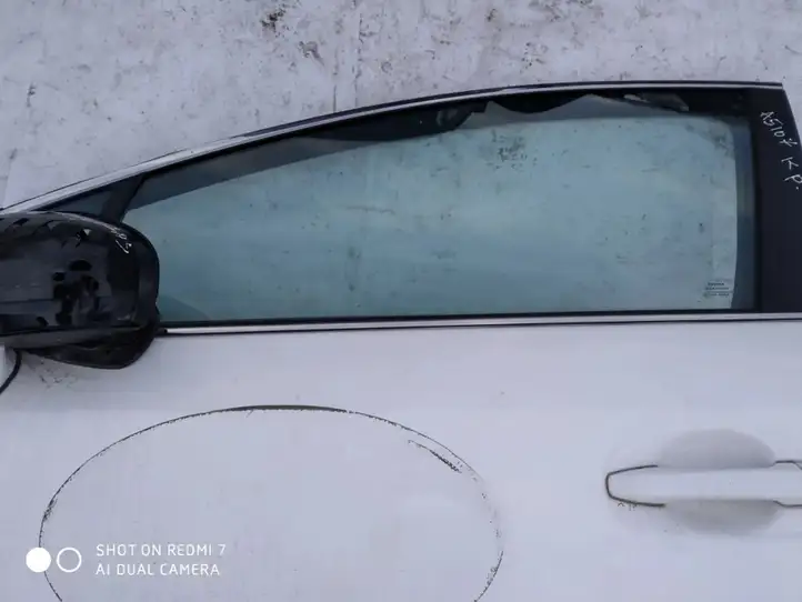 Toyota Avensis T270 (2009 - 2012) Стекло передней двери — фото 1