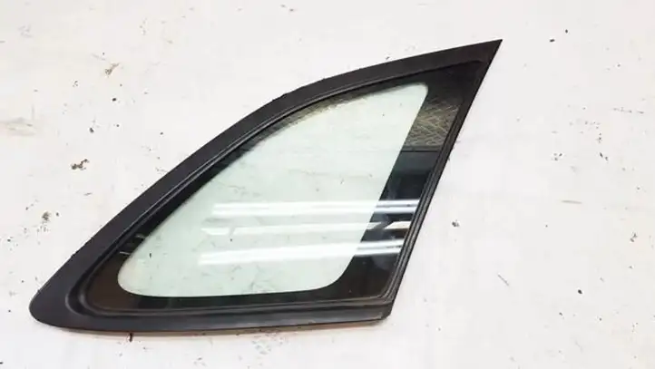 Mazda 323 F (2001 - 2003) Заднее боковое стекло — фото 1