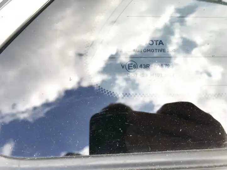 Toyota Avensis T270 (2009 - 2012) Заднее боковое стекло — фото 2