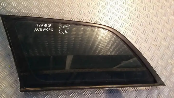 Toyota Avensis T220 (2000 - 2003) Заднее боковое стекло — фото 1