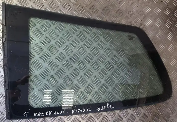 Toyota Corolla E120 E130 (2000 - 2004) Заднее боковое стекло — фото 1