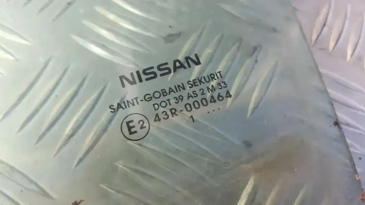 Nissan Note (E11) (2006 - 2014) Стекло передней двери — фото 2