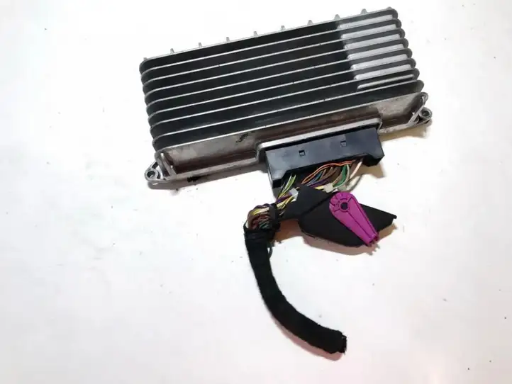 Audi A4 S4 B8 8K (2007 - 2011) 8t0035223ah Усилитель звука — фото 1