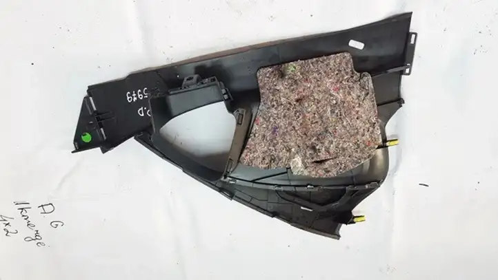 Toyota Auris 150 (2006 - 2012) 5541302120 Прочие детали салона — фото 2