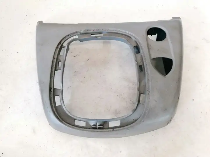 Renault Scenic II - Grand scenic II (2003 - 2006) 8200231906 Прочие детали салона — фото 1