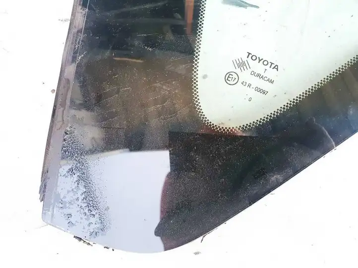 Toyota Verso (2009 - 2012) Заднее боковое стекло — фото 3