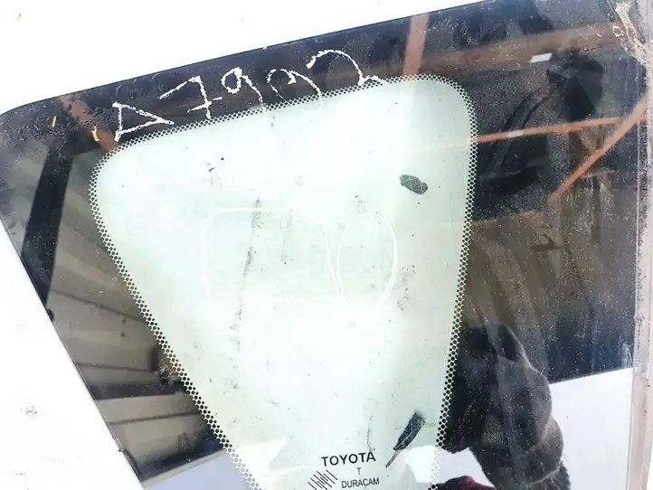 Toyota Verso (2009 - 2012) Заднее боковое стекло — фото 2