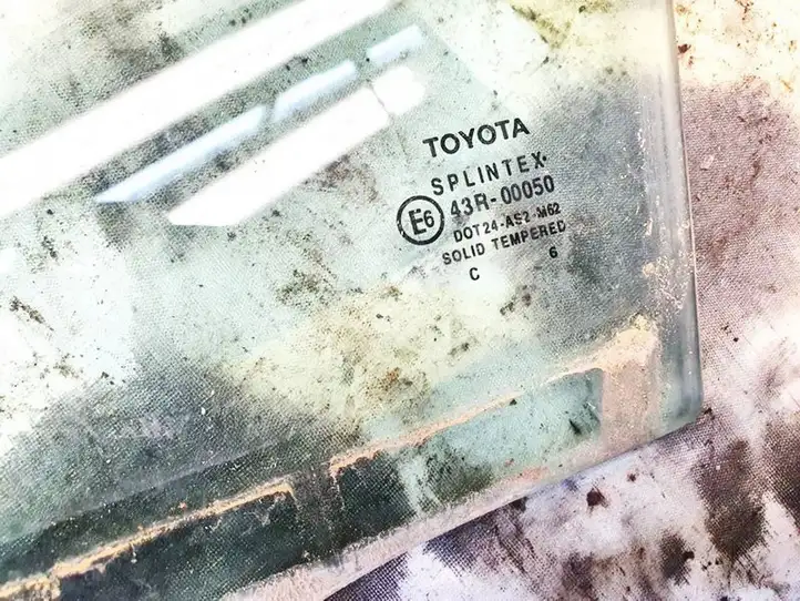 Toyota Avensis T250 (2006 - 2009) Стекло передней двери — фото 3
