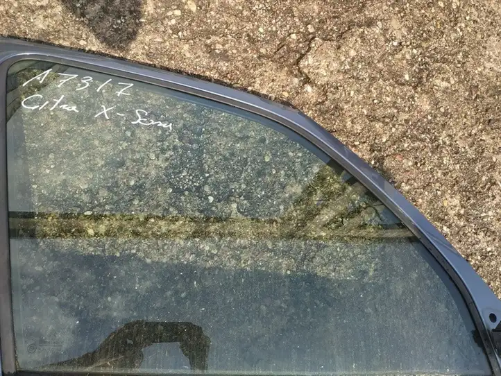 Citroen Xsara Picasso (1999 - 2012) Стекло передней двери — фото 2