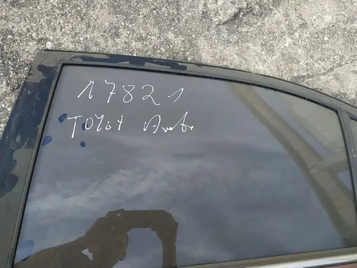 Toyota Avensis T250 (2003 - 2006) Стекло задней двери — фото 3
