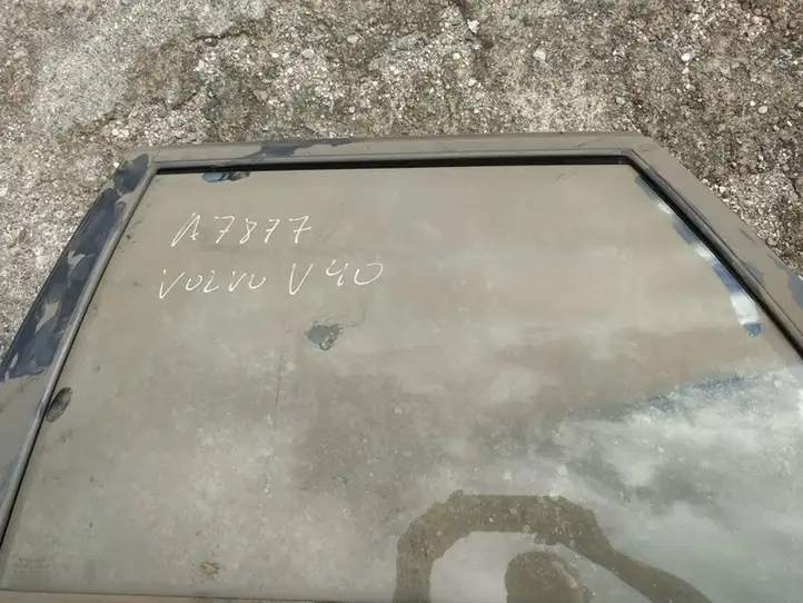 Volvo S40, V40 (2000 - 2004) Стекло задней двери — фото 1