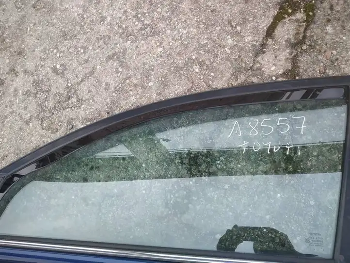 Toyota Avensis T250 (2003 - 2006) Стекло передней двери — фото 3