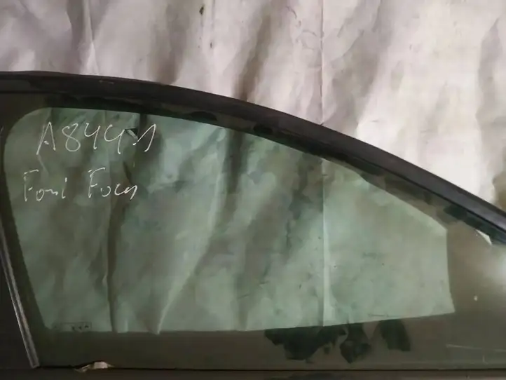 Ford Focus (1998 - 2004) Стекло передней двери — фото 2