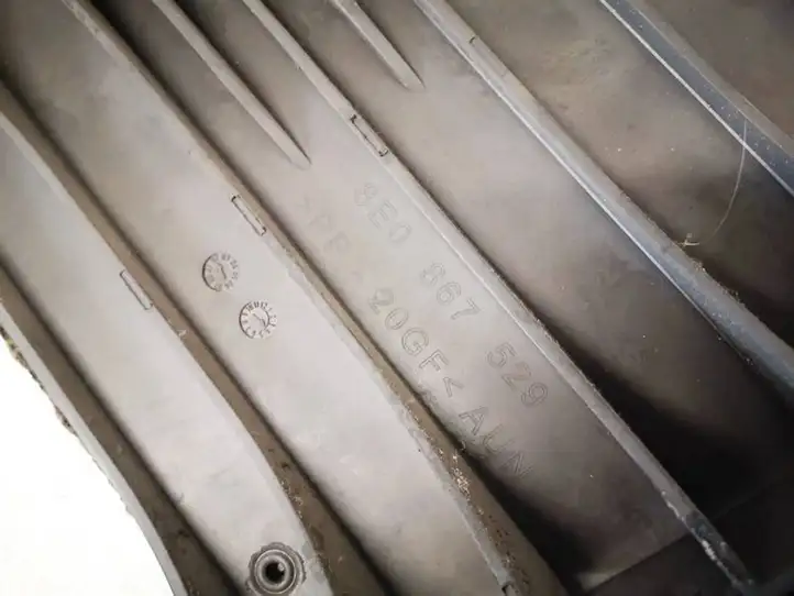 Audi A4 S4 B6 8E 8H (2000 - 2006) 8e0867529 Прочие детали салона — фото 4