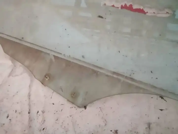   (2003 - 2006)   Основное стекло передних дверей (четырехдверного автомобиля)