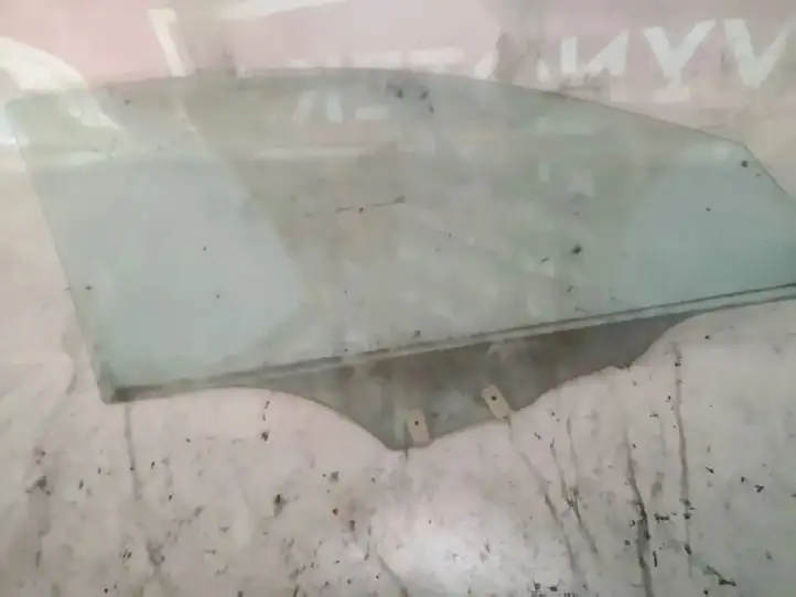   (2003 - 2006)   Основное стекло передних дверей (четырехдверного автомобиля)