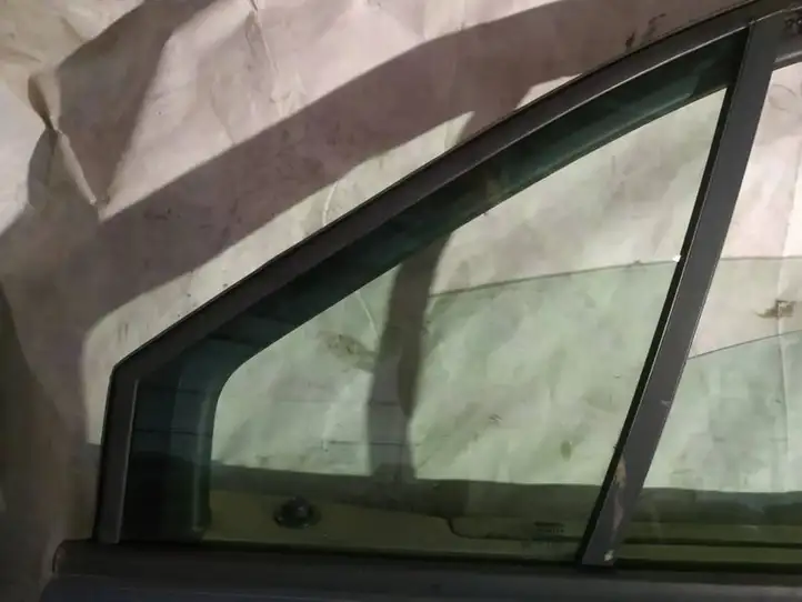 Renault Scenic II - Grand scenic II (2003 - 2006) Форточка двери — фото 2