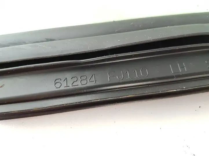 Subaru XV I (2011 - 2018) 61284FJ110 Форточка двери — фото 4