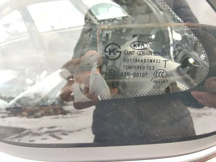 Kia Ceed (2015 - 2018) 43R00107 Заднее боковое стекло — фото 2