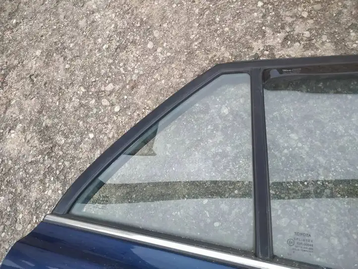 Toyota Avensis T250 (2003 - 2006) Форточка двери — фото 3
