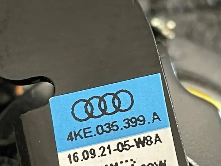 Audi e-tron (2018 - ) 4KE035399A Твитер передней двери — фото 6