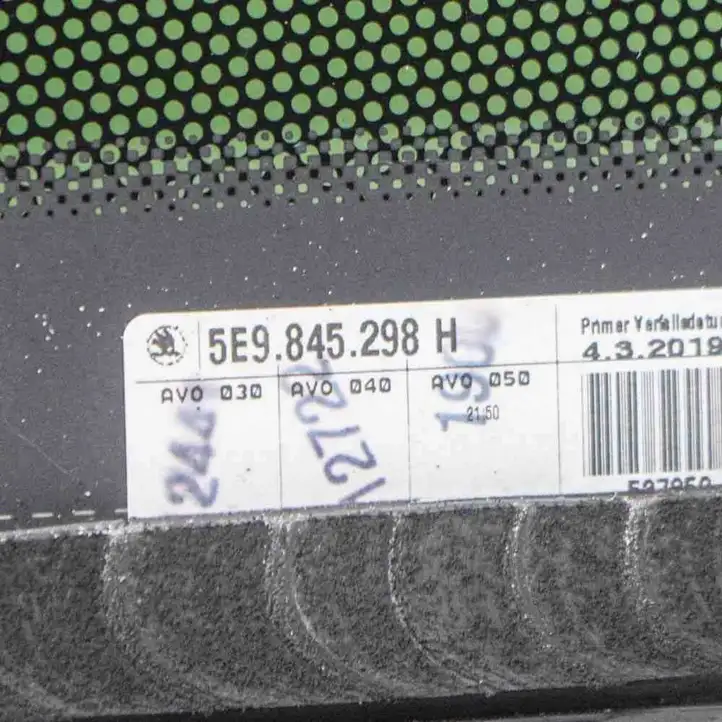 Skoda Octavia Mk3 (5E) (2013 - 2019) 5E9845298H Заднее боковое стекло — фото 3