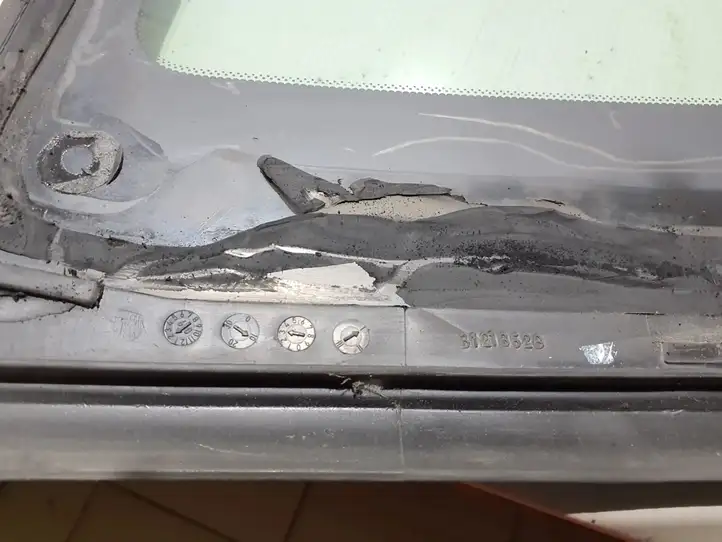 Volvo C30 (2007 - 2010) 31218528 Заднее боковое стекло — фото 3