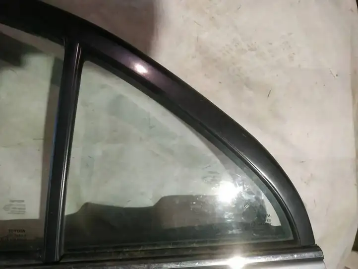 Toyota Avensis T250 (2006 - 2009) Форточка двери — фото 3