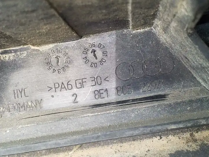 Audi A4 S4 B7 8E 8H (2004 - 2009) 8E1805229A Держатель аккумулятора — фото 4