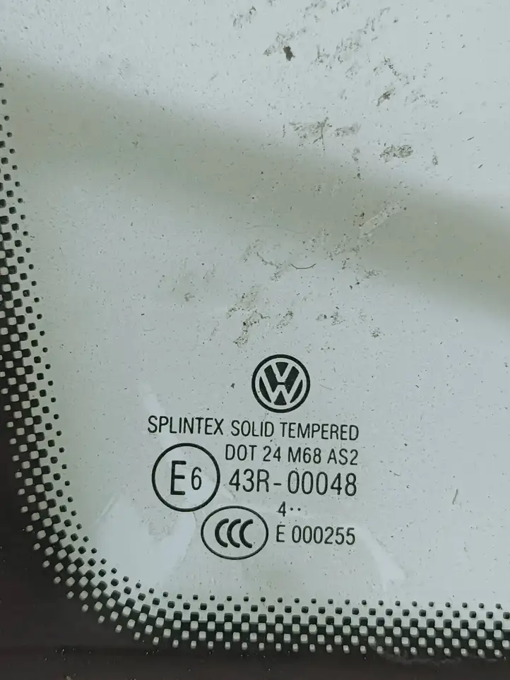 Volkswagen Touran I (2003 - 2010) As2 Треугольное стекло кузова — фото 3