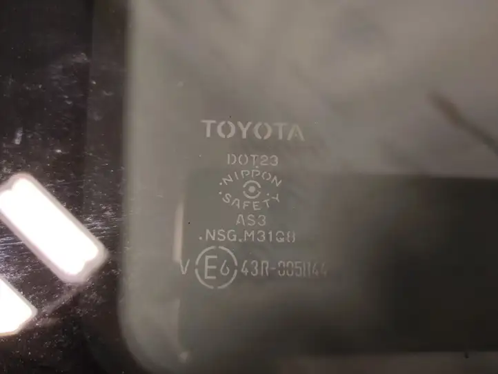 Toyota RAV 4 (XA40) (2012 - 2018) E643R005844 Заднее боковое стекло — фото 5