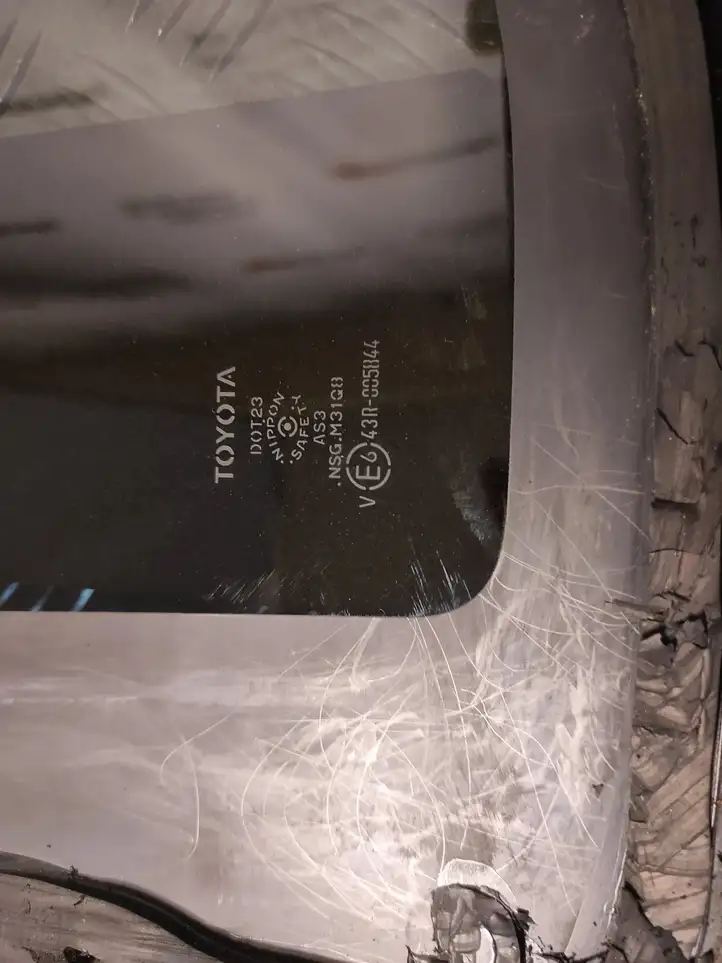 Toyota RAV 4 (XA40) (2012 - 2018) E643R005844 Заднее боковое стекло — фото 5