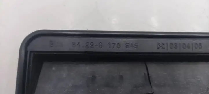 BMW 5 G30 G31 (2016 - ) 9176945 Вентиляционная решетка кузова — фото 4