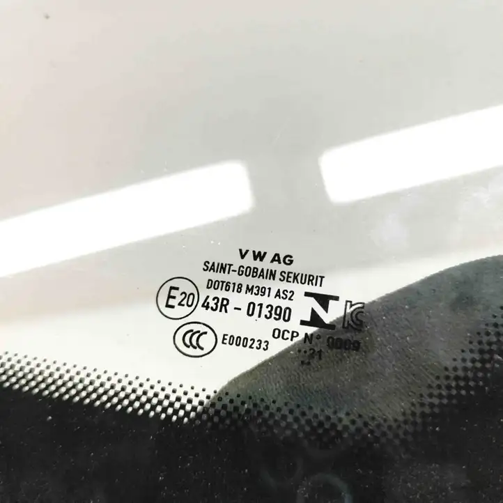 Volkswagen ID.3 (2019 - ) 10A845411 Треугольное стекло кузова — фото 4