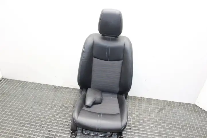 Nissan Leaf II (ZE1) (2017 - ) HEATED Комплект салона — фото 3