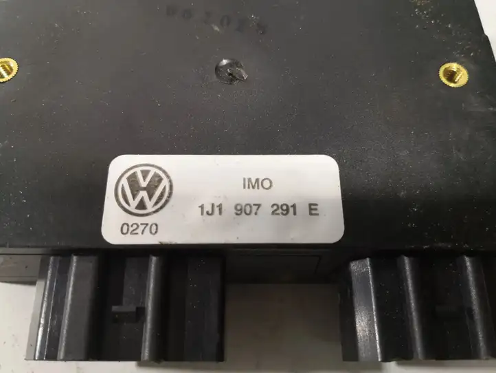 Volkswagen New Beetle (1997 - 2005) 1J0959799K Модуль комфорта — фото 5